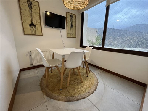 Casa En Venta 4 Dormitorios Como Nueva En Lo Barnechea