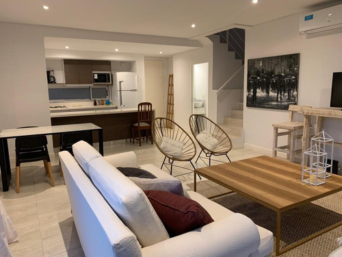 Imagen 2 de 21 de Lindísimo Departamento En Venta En Piedras - Nordelta