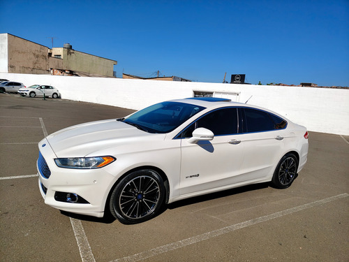 Ford Fusion 2.0 Hybrid Aut. 4p