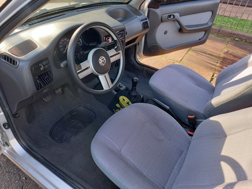 Imagem 2 de 8 de Volkswagen Gol 1996 1.6 3p Gasolina