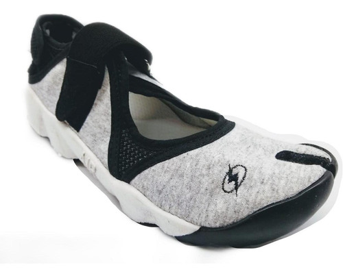 Zapatillas Pezuñas 27-34 Precio X 3 Pares