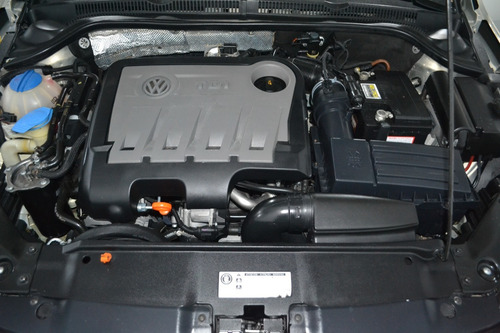 Volkswagen Vento 2.0 Tdi Luxury Dsg A/t 2011 -imolaautos