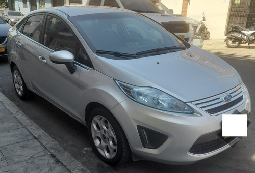 Ford Fiesta 1.6 Sportback Mecánica