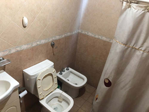Hermosa Casa Con Pileta En Plátanos