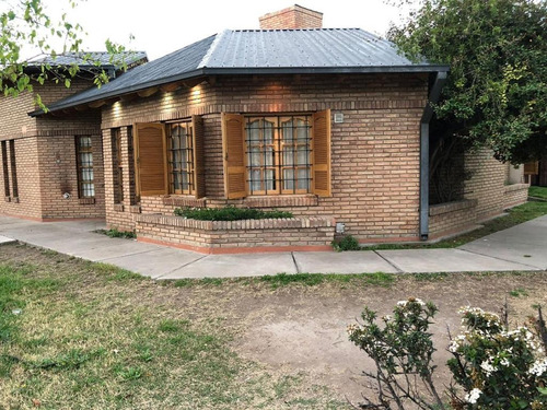 Casa En Venta San Rafael, Mendoza. Zona Residencial.