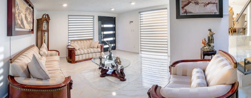 Imagen 2 de 14 de Casa En Venta En Naucalpan Con 3 Pisos
