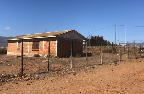 Imagen 10 de 15 de Casa Ubicada En Huentelauquén, Canela