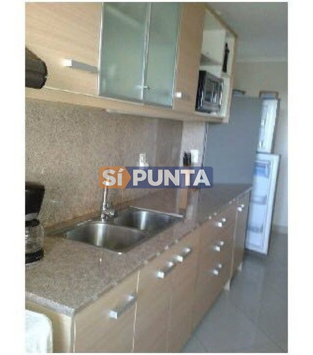 Imagen 8 de 23 de En Venta Excelentes Servicios 3 Dormitorios En Suite Y Dependencia