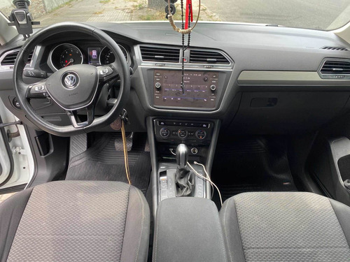 Imagen 6 de 10 de Volkswagen Tiguan 2019 1.4 Tsi Comfortline At 5pas