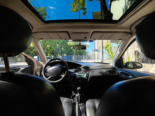Ford Focus 2.0 Ghia