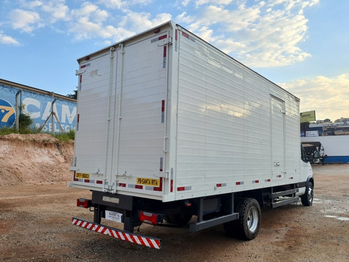 Imagem 4 de 14 de Iveco Daily 70c17