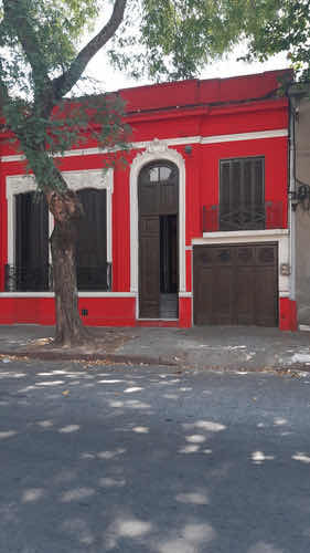 Venta Casa 8 Habitaciones 2 Baños Garaje Sotano