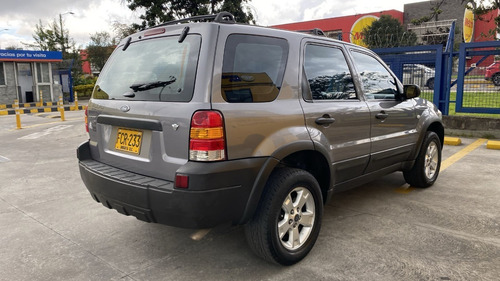Imagen 7 de 18 de Ford Escape Xlt 3.0