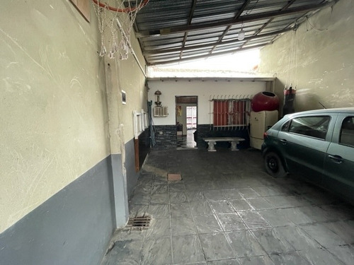 Imagen 10 de 11 de Venta - Inmueble En Esq. Con Local, Casa Y Departamento