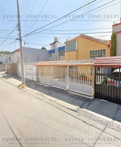 Casa En Venta En Lima, Valle Dorado, Edo.mex. Met016