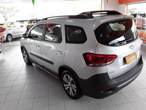 Imagem 8 de 11 de Chevrolet Spin 1.8 Activ7 8v Flex 4p Automático