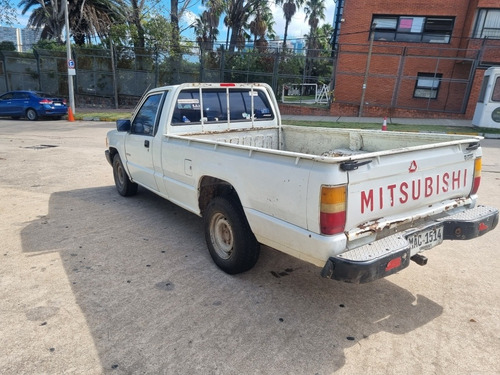 Imagen 7 de 12 de Mitsubishi L200 1998 2.5 Gl S/cab 4x2