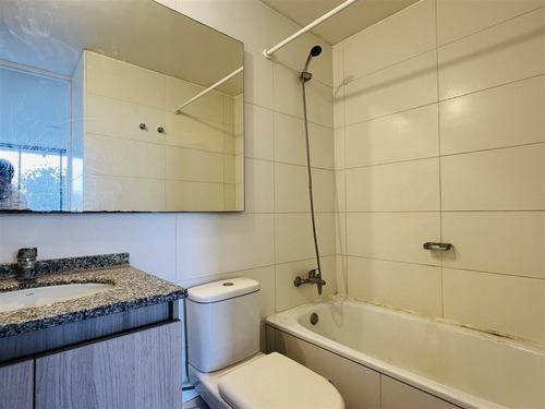 Independencia. Depto En Arriendo. Entre Gamero Y Colon. 1d1b