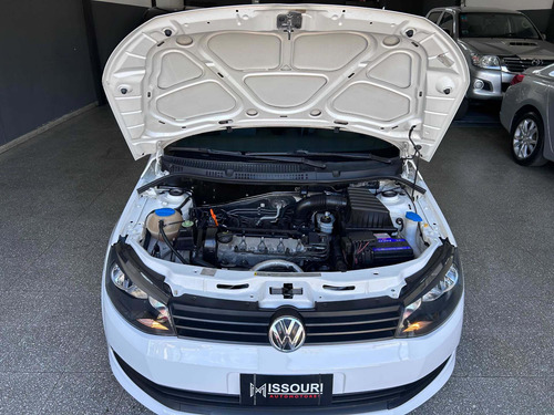 Imagen 22 de 25 de Volkswagen Gol Trend 2014 1.6 Pack I 101cv