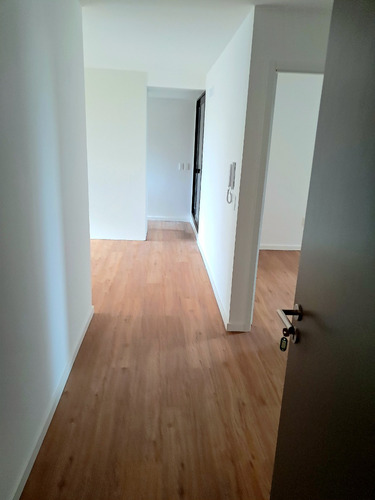 Se Vende Apartamento A Estrenar En Canelones Y Zelmar Michelini