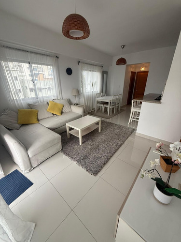 Apartamento En Alquiler Amueblado En Bella Vista