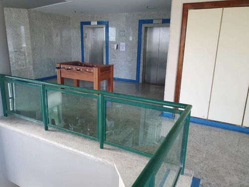 Imagem 9 de 13 de Vendo Flat Beira-mar