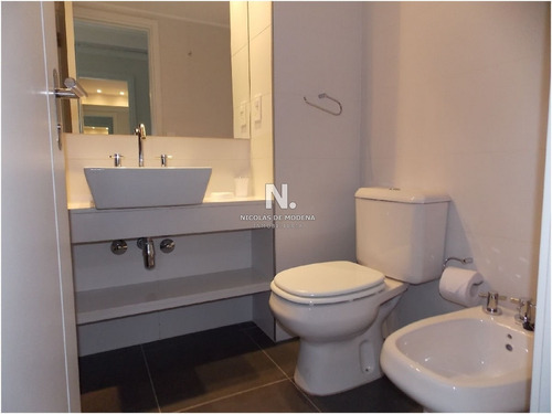 Ocean Drive Ii Piso Alto. Vende Alquila- Ref: 127