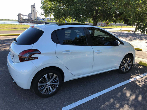 Peugeot 208 1.6 Allure