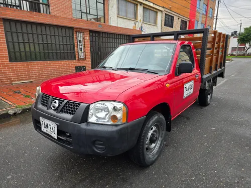 Nissan Frontier Estacas 2.4L 4x2 MT