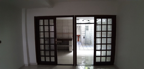 Imagem 10 de 17 de Sobrado Com 2 Dormitórios Para Alugar, 147 M² Por R$ 2.000,00/mês - Jardim Toscana - Guarulhos/sp - So0042