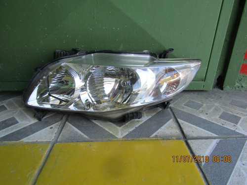 Farol Principal Izquierdo Toyota Corolla 2008-2011