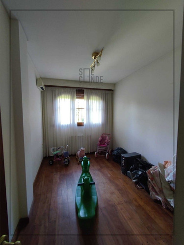 Imagen 12 de 30 de Exclusivo Chalet 5 Amb. Con Piscina