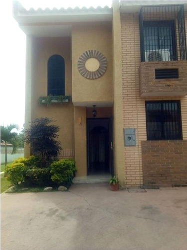 Imagen 1 de 6 de Town House En Venta En Res. Villas Iñaki El Rincon Cod: Lemth-104