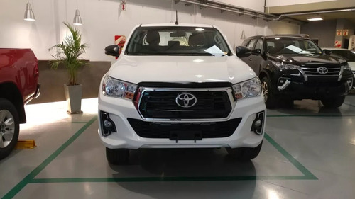Toyota Hilux 4x4 Dc Sr 2.8 6mt My21