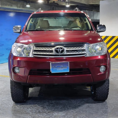 Imagen 9 de 11 de Toyota Fortuner 4x4 Año 2012
