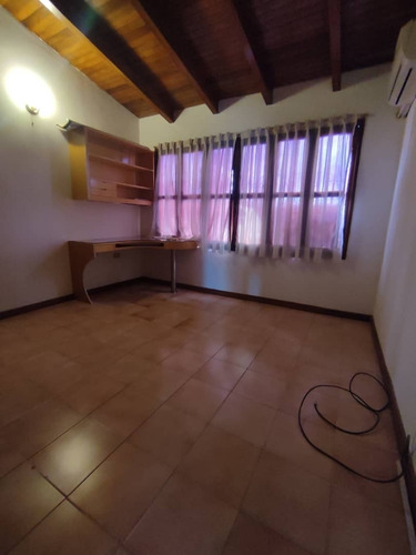 Imagen 13 de 20 de Townhouse Para Remodelar Agua Marina Country El Paraiso 2
