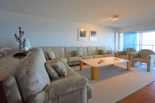 Imagen 2 de 30 de Hermoso Apto Para La Venta Frente Al Mar.