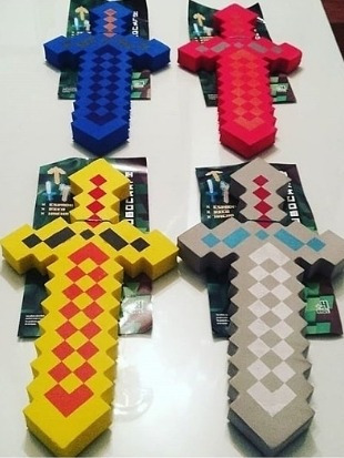 Minecraft Combo Dos Ametralladoras Mas Espada Dia Del Niño