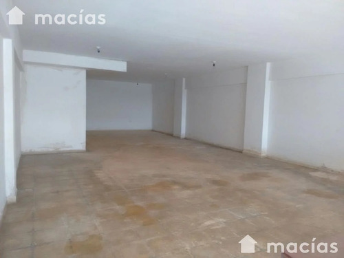 Imagen 3 de 9 de Local Comercial A Reciclar! Se Liquida! 198 M² Totales. Dos Plantas. Dos Baños