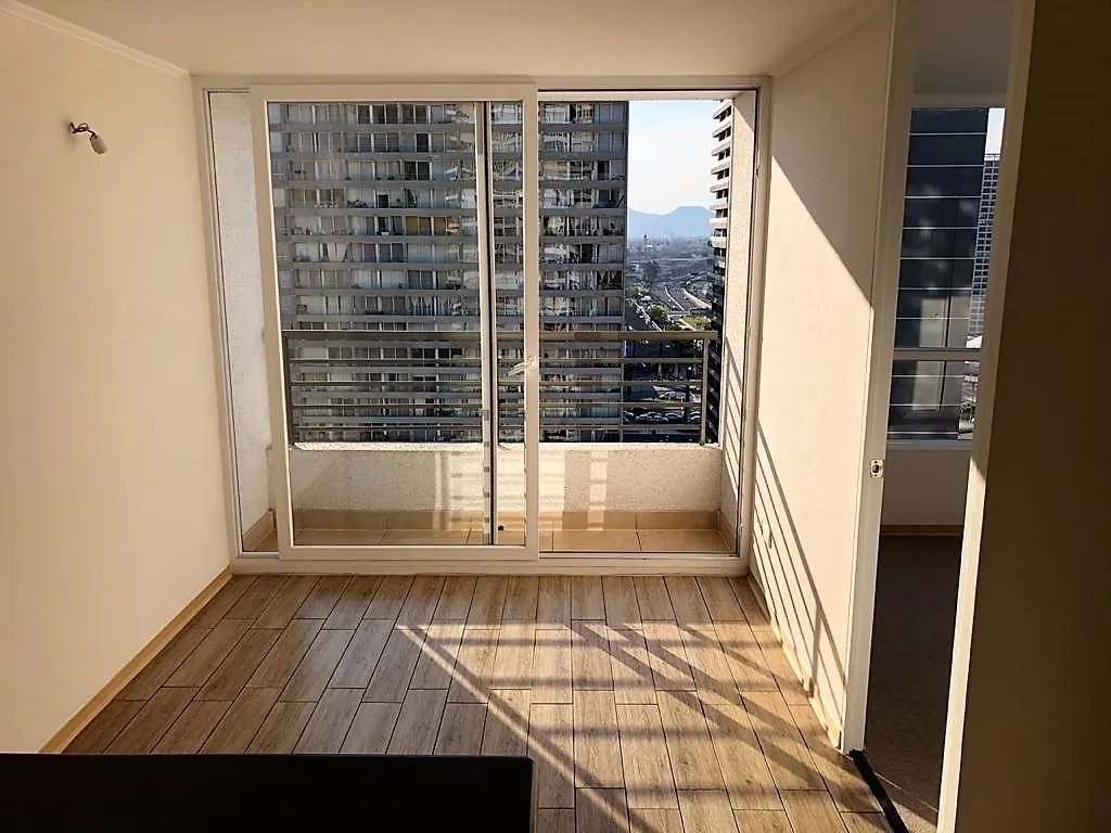Imagen 1 de 12 de Departamento En Arriendo De 1 Dorm. En Estación Central