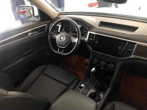 Imagen 5 de 10 de Volkswagen Teramont 2019 3.6 V6 Comfortline Plus