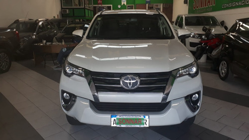 Imagen 2 de 11 de Toyota Sw4 2.8 Srx C/autom 4x4 7 Plazas 2017