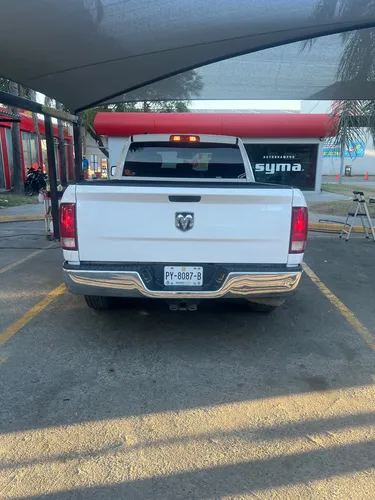 RAM Ram 1500 5.7 hemi modelo classic