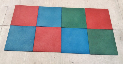 Imagen 3 de 3 de Piso/loseta De Hule Granulado Exteriores 50cmx50cmx15mm 8paq