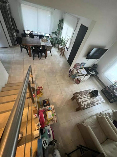 Casa En Venta - 3 Dormitorios 2 Baños - 310mts2 - Ituzaingo