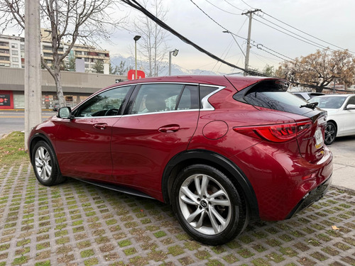 Infiniti Qx30 1.6 At 2018