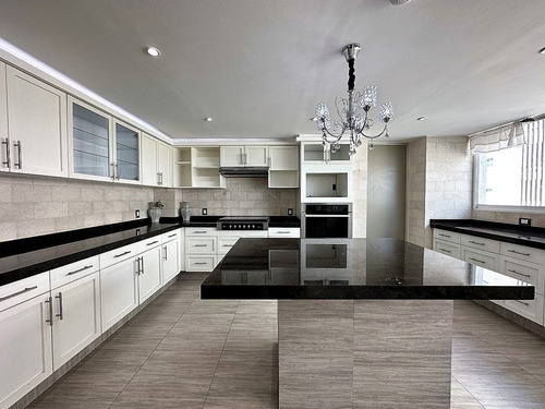 Departamento En Venta En La Cumbre (el Servilletero) Con Balcones