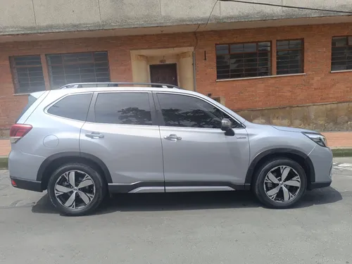 Forester Hibrida 4x4 Elite Eyesigth, Full