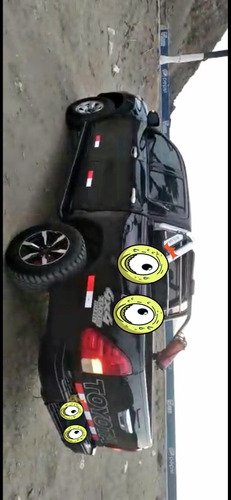 Imagen 6 de 25 de Toyota Hilux 4x4 Sr Modelo Revo Sr