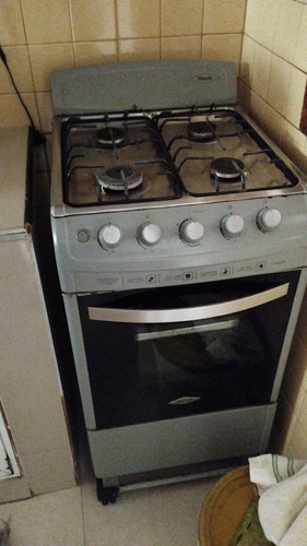 Estufa De Piso Haceb Romero 50 Vp Gas Envasado Inox